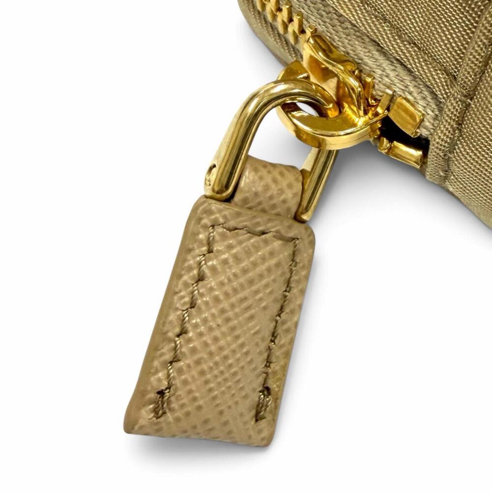 PRADA Bag - Picture 10 of 15